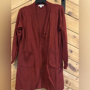 Women’s long cardigan.